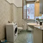 公寓 Kibilu - Bright With Large Terrace Near Station Fn Centre Walking Distance 瓦雷泽