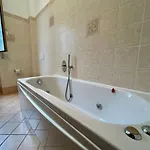 Kibilu - Bright With Large Terrace Near Station Fn Centre Walking Distance 公寓