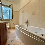 公寓 Kibilu - Bright With Large Terrace Near Station Fn Centre Walking Distance 瓦雷泽
