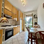 Kibilu - Bright With Large Terrace Near Station Fn Centre Walking Distance 公寓