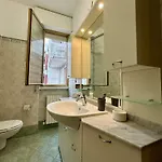 Kibilu - Bright With Large Terrace Near Station Fn Centre Walking Distance 公寓 *