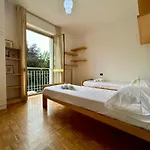 Kibilu - Bright With Large Terrace Near Station Fn Centre Walking Distance 公寓