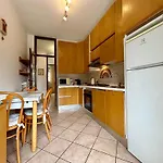 Kibilu - Bright With Large Terrace Near Station Fn Centre Walking Distance 公寓 瓦雷泽
