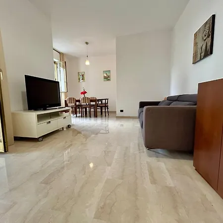 Kibilu - Bright With Large Terrace Near Station Fn Centre Walking Distance Apartamento